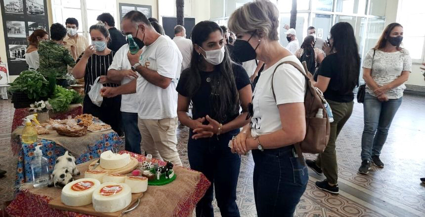 Portal de Not�cias PJF | Iniciativa da PJF aproxima empres�rios e produtores rurais em Juiz de Fora | SEAPA - 30/3/2022