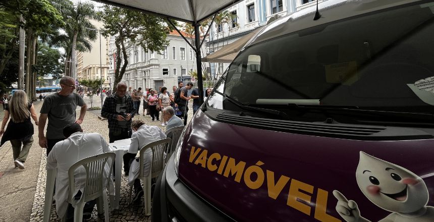 Portal de Not�cias PJF | PJF aplica mais de 10 mil vacinas contra gripe no dia D, prote��o segue dispon�vel nos servi�os de sa�de | SS - 13/4/2026