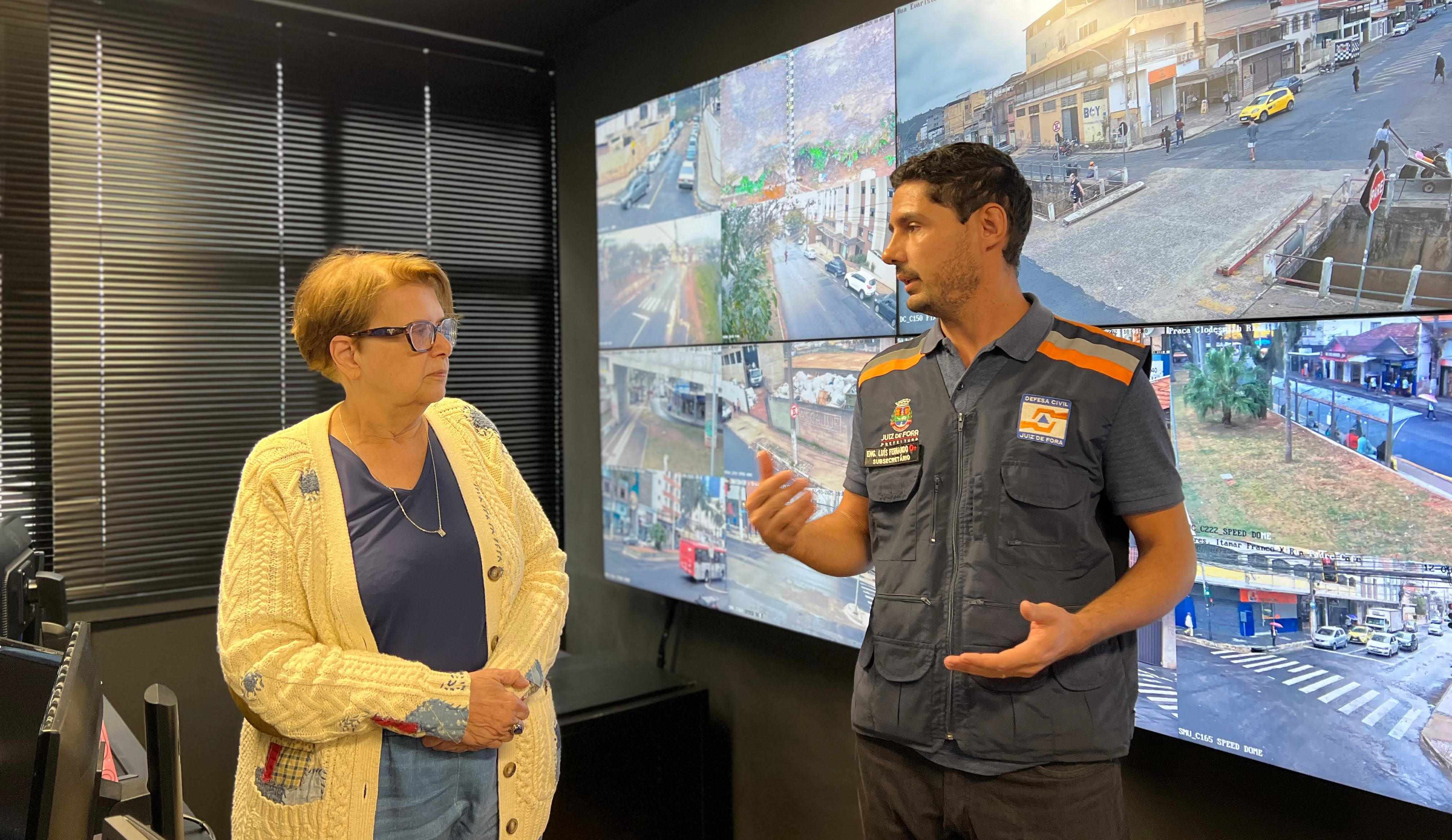 Portal de Not�cias PJF | Prefeitura assina ordem de servi�o para obras de reconstru��o de �reas afetadas pelas chuvas de 2022 | DEFESA CIVIL - 12/9/2025