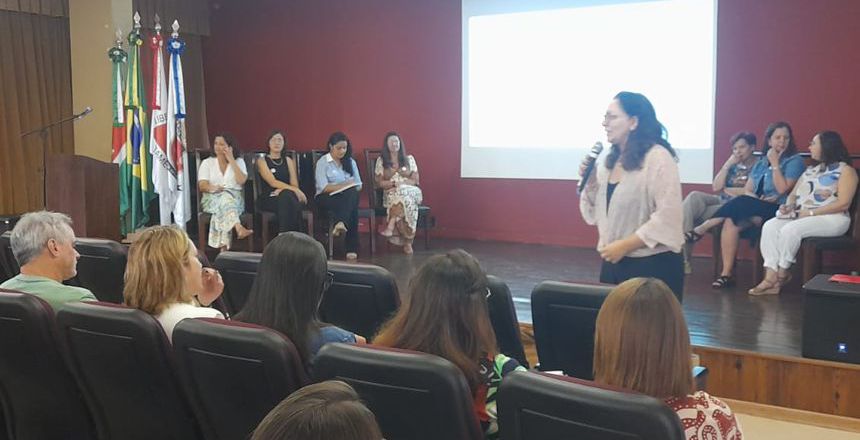 Portal de Not�cias PJF | Secret�ria de Educa��o se re�ne com diretores e vice-diretores das escolas da rede municipal | SE - 7/4/2025