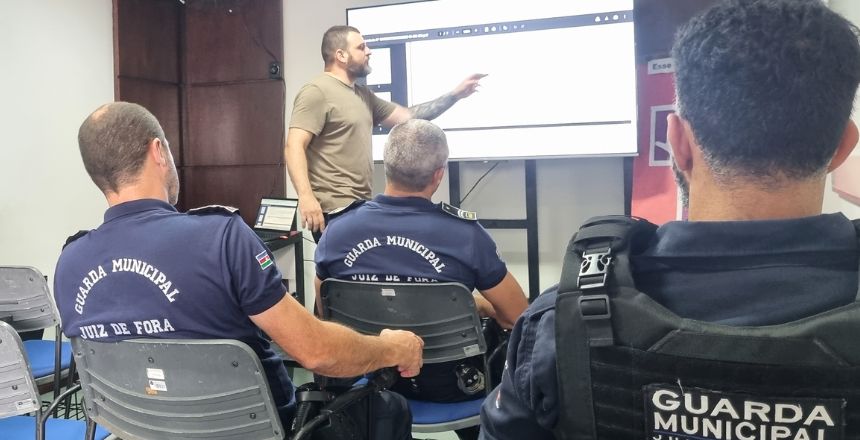 Portal de Not�cias PJF | Guardas passam a utilizar nova tecnologia do Governo Federal para registros operacionais | SESUC - 5/2/2026