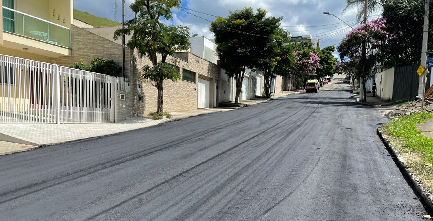Portal de Notícias PJF | Empav finaliza serviço de pavimentação no bairro Recanto da Mata | EMPAV - 20/1/2022