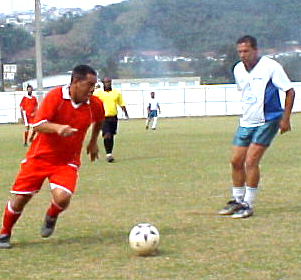 Portal de Not�cias PJF | Muitos gols marcam semifinal do Campeonato Interno de Futebol | SARH - 24/10/2006