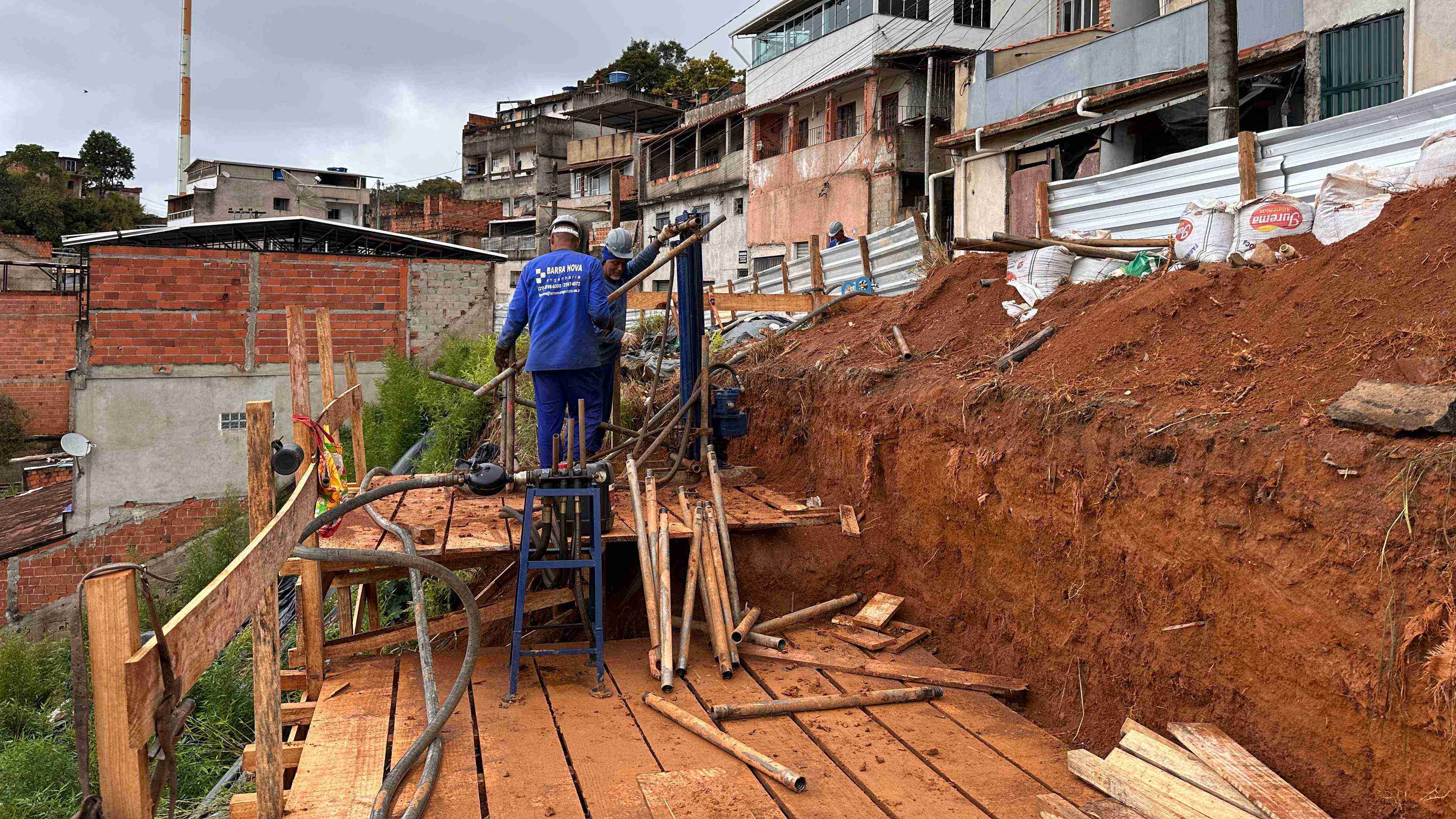 Portal de Not�cias PJF | PJF inicia obra de conten��o na rua Jos� Claro Dia, no Dom Bosco | SO - 27/8/2026